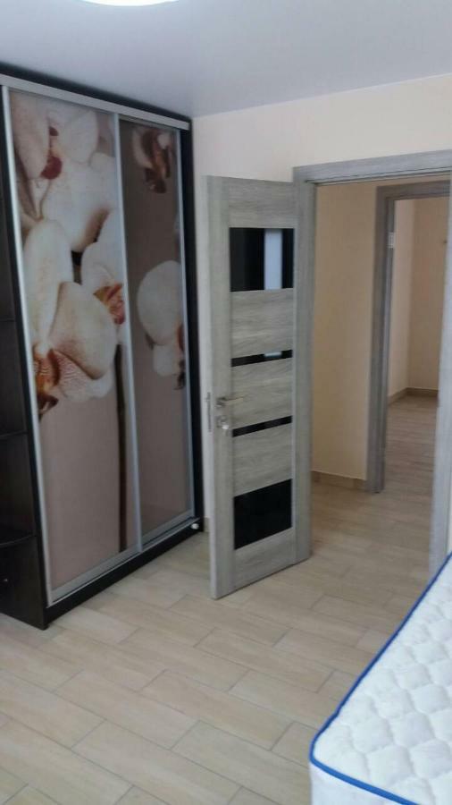 105 Lägenhet Khmelʼnytsʼkyy Exteriör bild